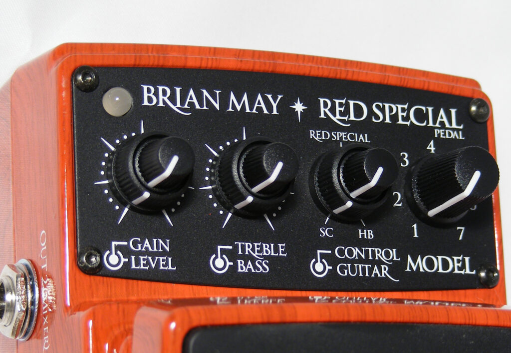 brianmay_redspecial_detail3 Bild