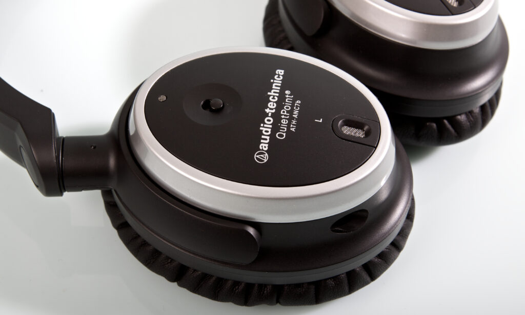 AudioTechnica_ATH_ANC7b_7