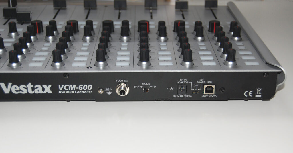 VCM-600_Backpanel