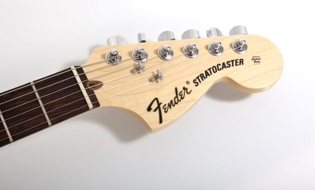 FenderAS_Strat_HSSRW_32FIN Bild