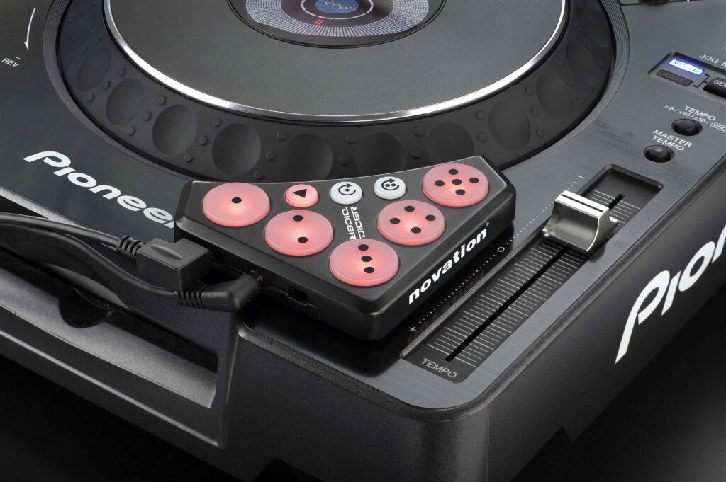 Dicer_CDJ_close_RED