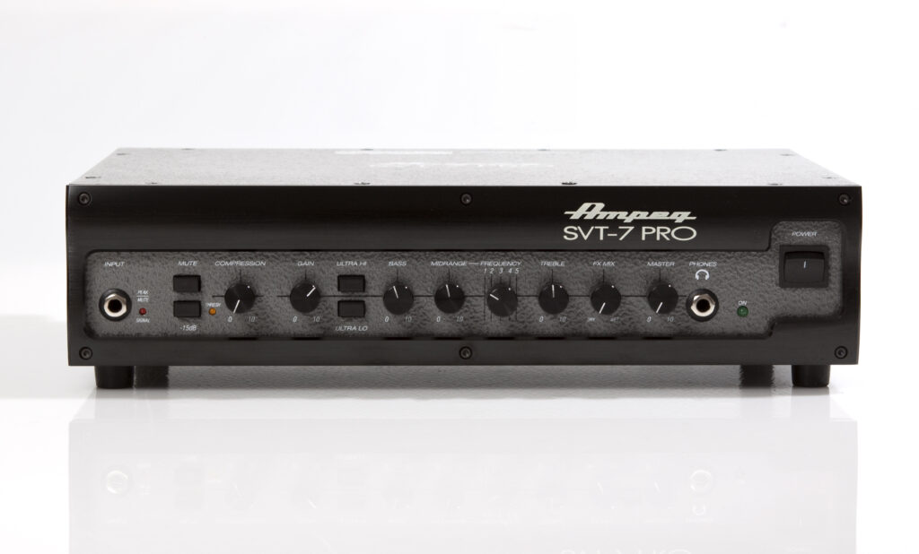 Ampeg_SVT_7_Pro_29FIN