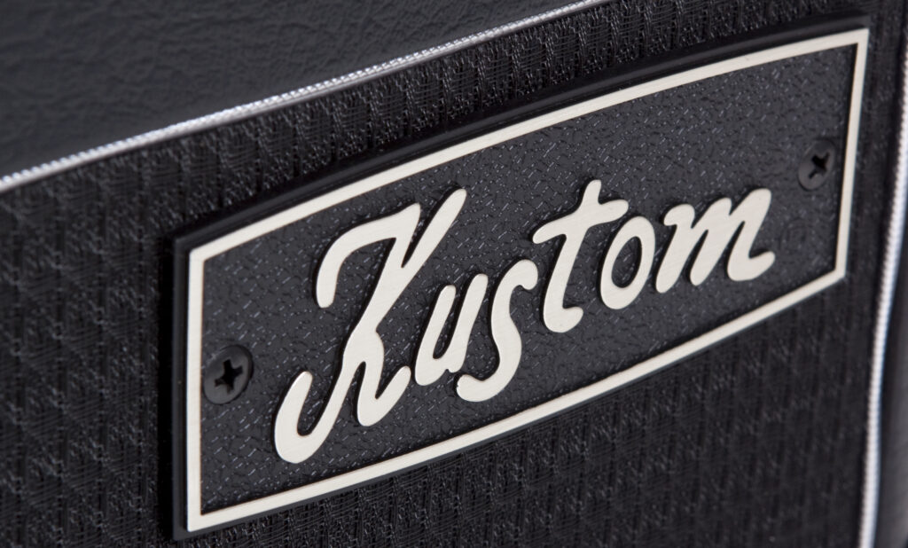 Kustom_DE300HD_16FIN