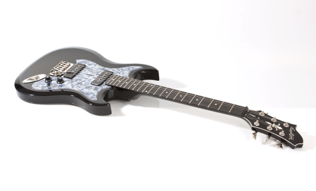 Hagstrom_F200P_BLK_05FIN