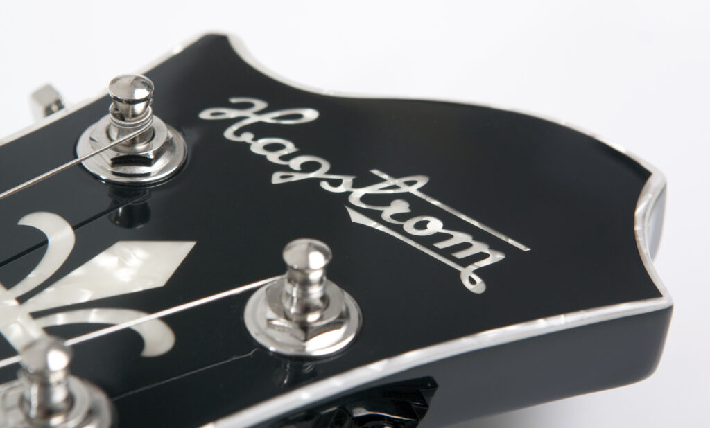 Hagstrom_F200P_BLK_25FIN