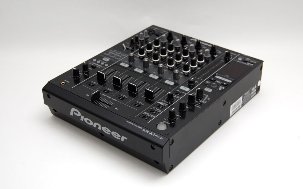 Pioneer DJM-900NXS Test - Bonedo