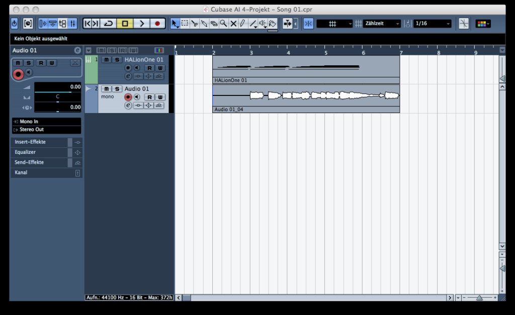 Das Projektfenster mit zwei Spuren, oben der MIDI-, unten der Audio-Part.