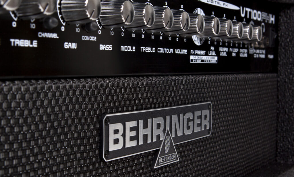 Behringer_VT100FXH_022FIN