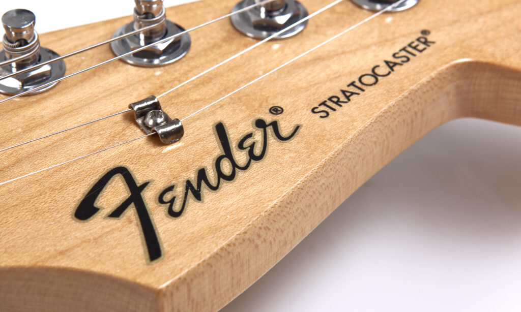 Fender_Strat_Std2011_035FIN Bild