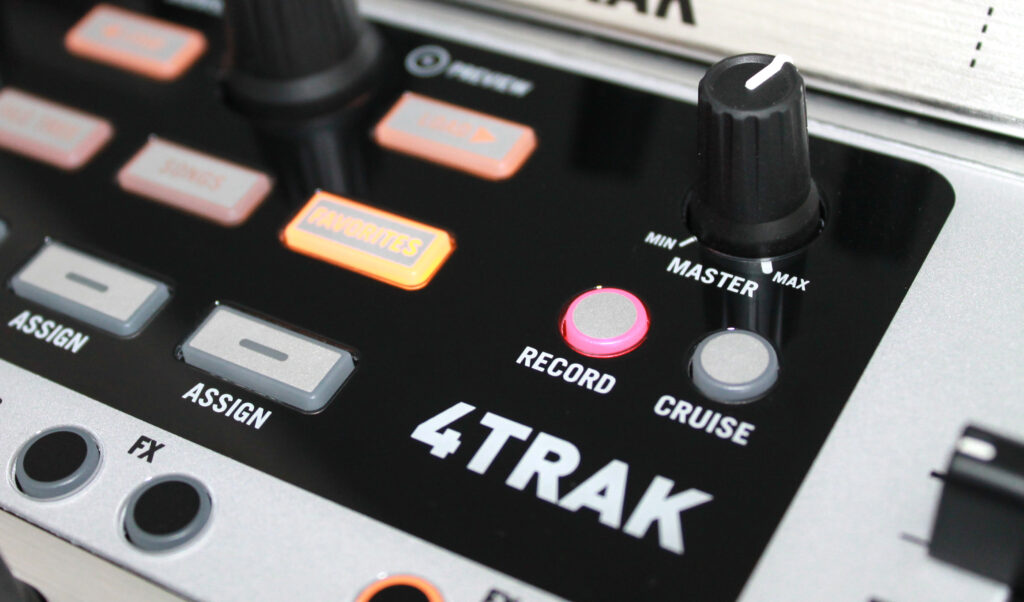 Record_Numark_4Trak_21