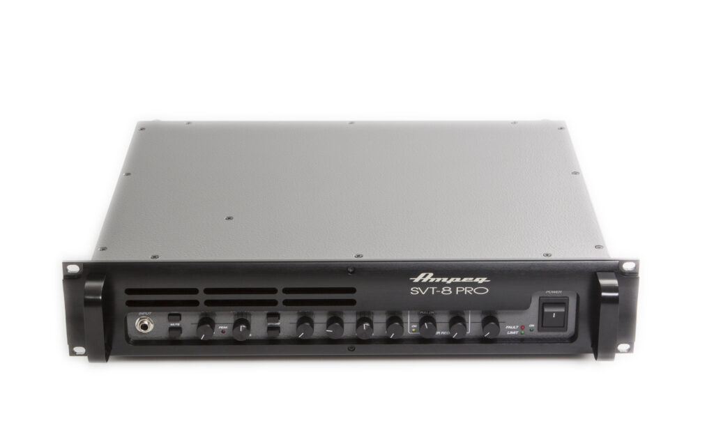 Ampeg_SVT8Pro_004FIN