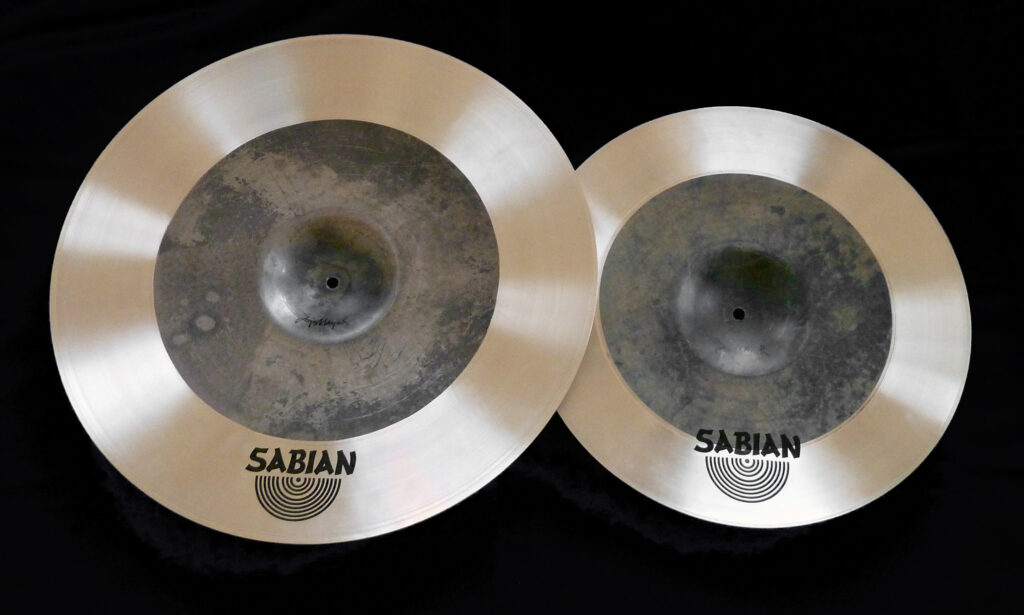 Jojo Mayer wird stolz sein: 22" und 18" Sabian Omni.