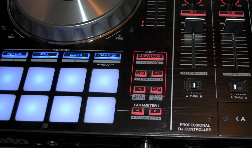 Pioneer DDJ-SX Loopsektion