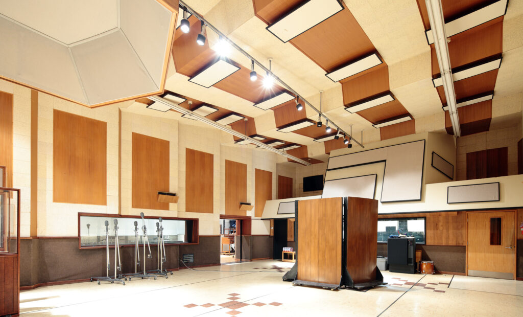 Ocean Way Studio B: Dieser Raum gilt vielleicht als das größte Akustikbau-Vermächtnis des Universal-Audio-Gründers Bill Putnam (Foto: Hannes Bieger)