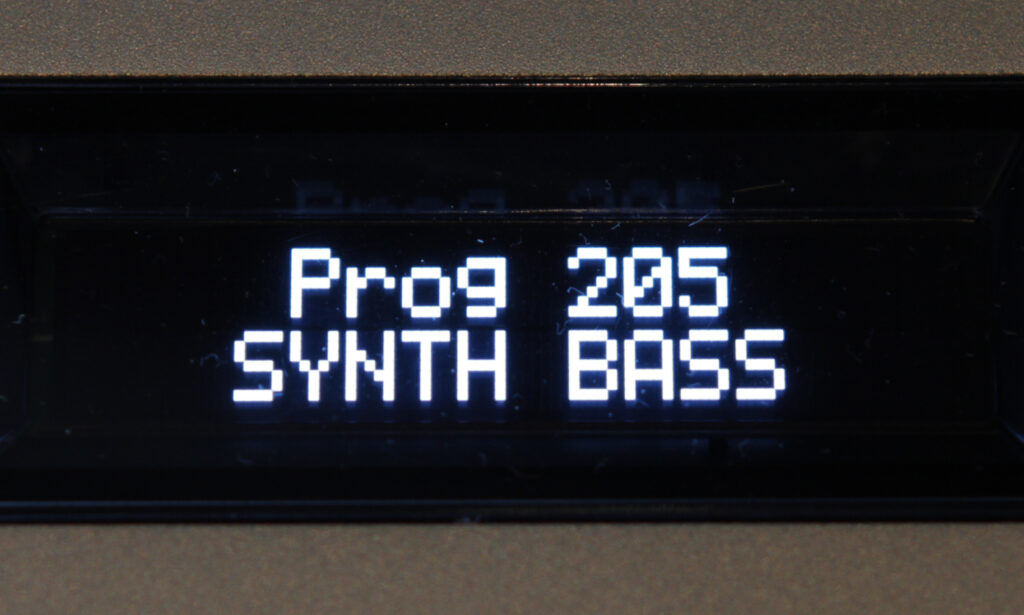 Korg_KingKORG_Workshop_synth_bass