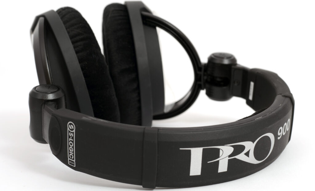 Kein Kopfband ohne Typ- oder Firmenbezeichnung: Ultrasone Pro 900.