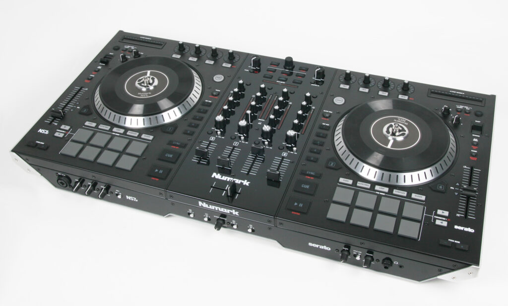 Der Numark NS7 II und die Serato DJ Software sind ein absolutes Dream-Team!