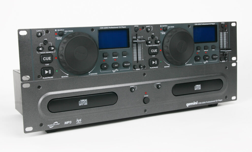 Gemini CDX-2250: Main Frame und Remote-Einheit, jeweils 2 HE...und ab ins Rack damit!