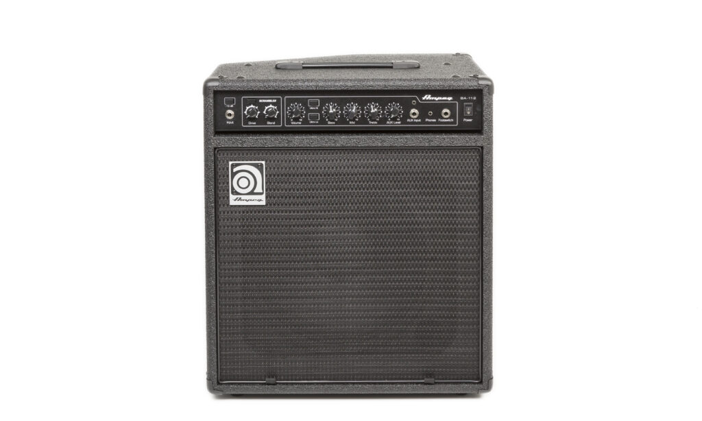 Guter und praktischer Amp mit ärgerlichen Nebengeräuschen: Ampeg BA-112 V2