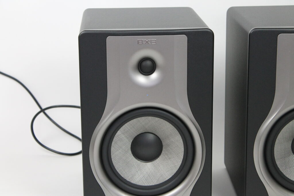 M-Audio_BX8_Carbon_50