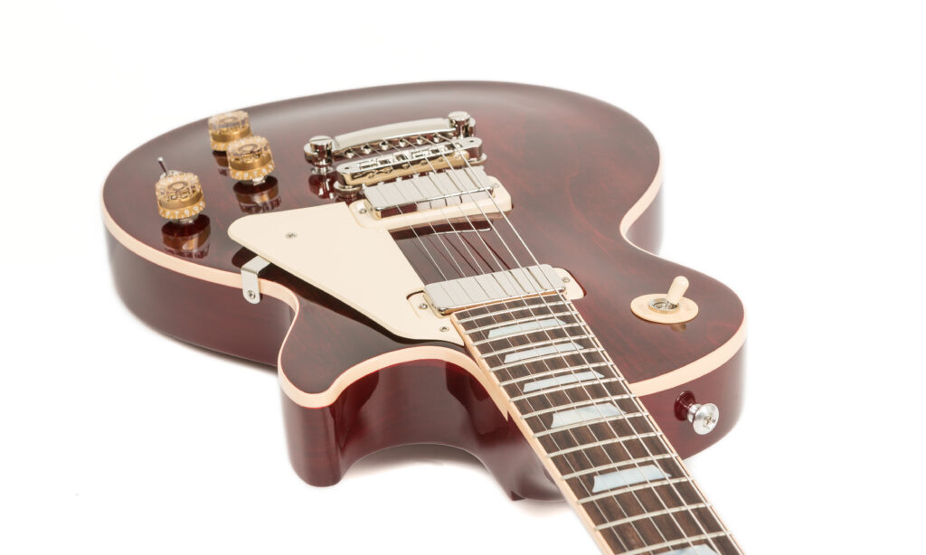 Soundtechnisch präsentiert sich die Les Paul Deluxe 2015 sehr vielseitig