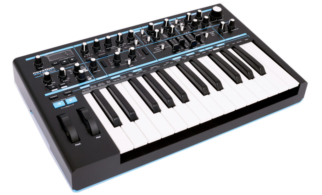 Für diese Folge vielseitig im Einsatz: Novation Bass Station II