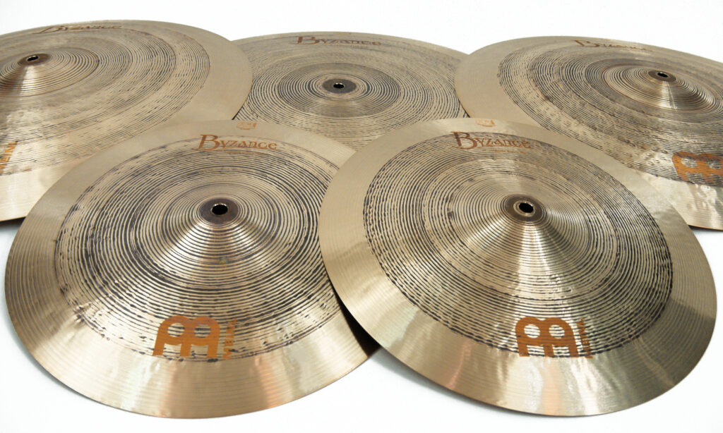 Knapp acht Kilogramm feinste B20-Bronze – die Meinl Byzance Tradition Modelle.