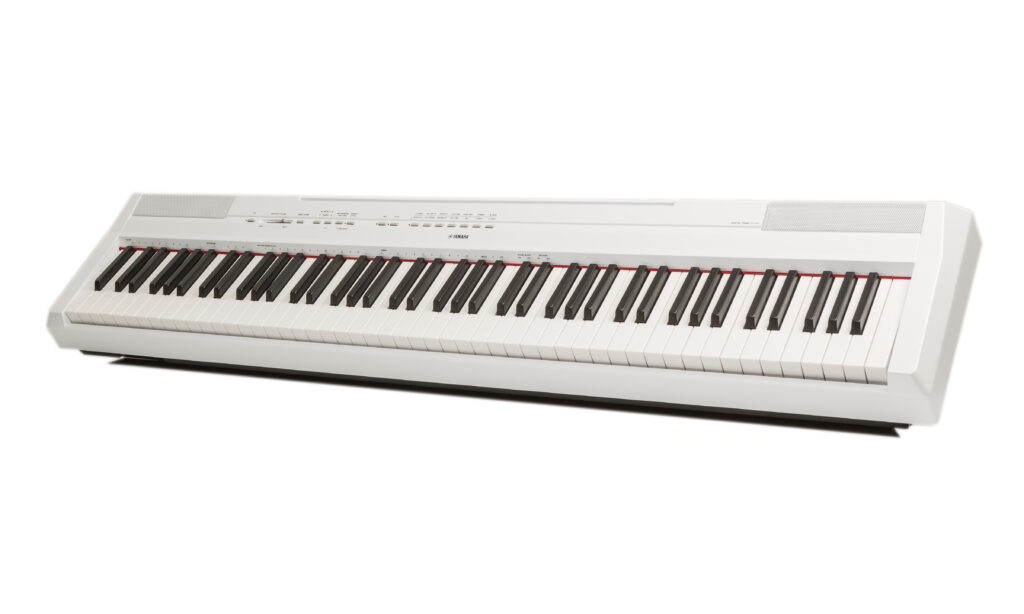 Das Yamaha P-115 ist ein stimmiges Gesamtpaket für unterwegs