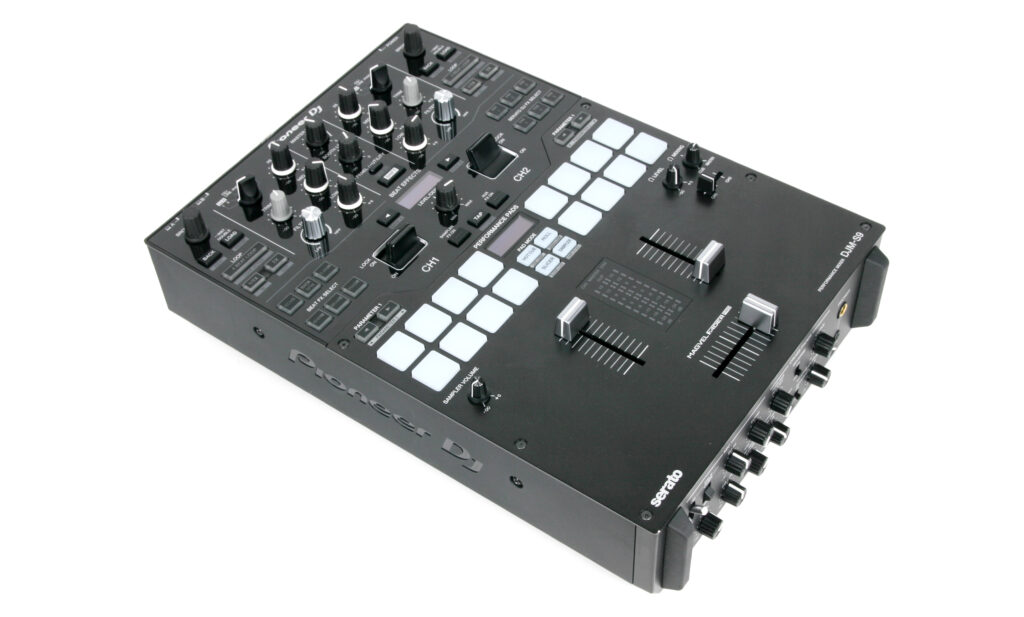 Pioneer DJM-S9, Battlemixer für Serato