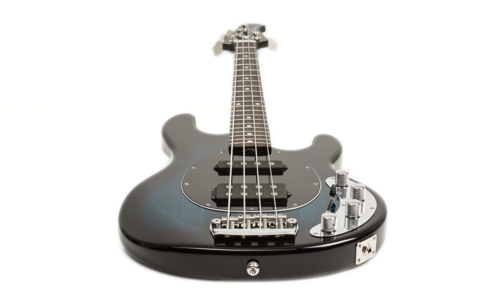 Der Ernie Ball Music Man Stingray wurde in seiner ursprünglichen Form von keinem Geringeren als Leo Fender ersonnen und 1976 am Markt eingeführt.