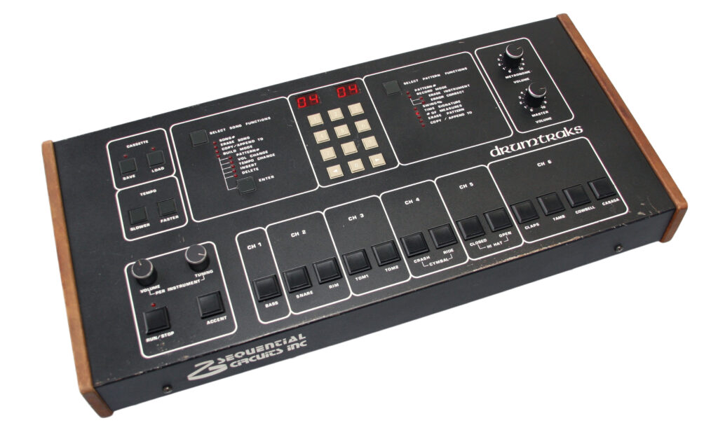 Die Sequential Circuits DrumTraks gehört zu den prägenden Drum Machines der Achtziger.