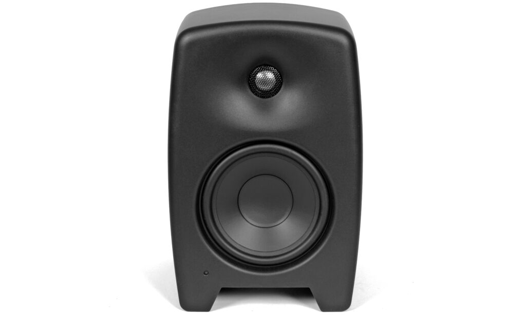 Sehr analytisch : Die Genelec M030.