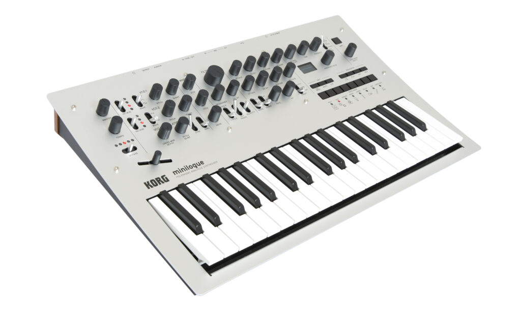 Endlich analog, polyphon und günstig: der Korg minilogue!