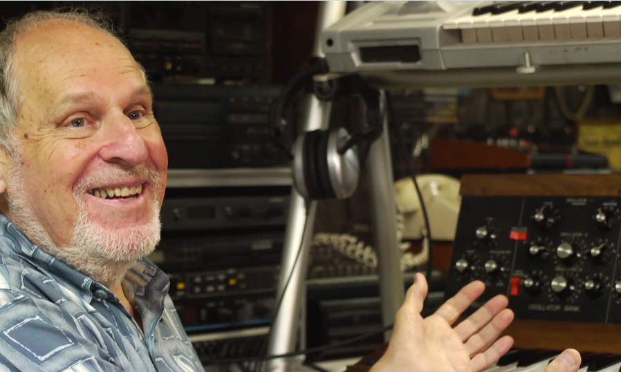 Herb Deutsch war an der Entwicklung der ersten Moog Synthesizer beteiligt (Bild: vimeo / Waveshaper Media)