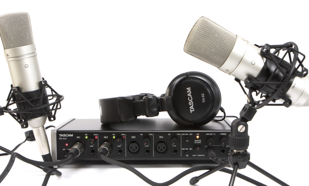 Tascam_Trackpack_4x4_Recording_Bundle_22 Bild