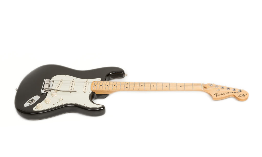 Fender_The_Edge_Stratocaster_MN_BLK_008FIN