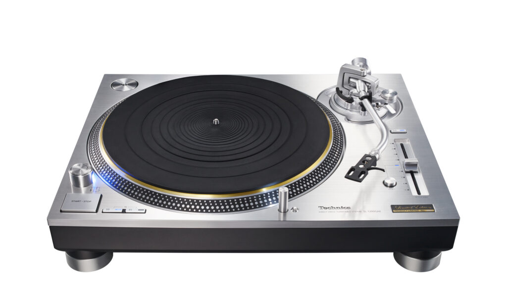 Direct_Drive_Turntable_System_SL_1200GAE_5