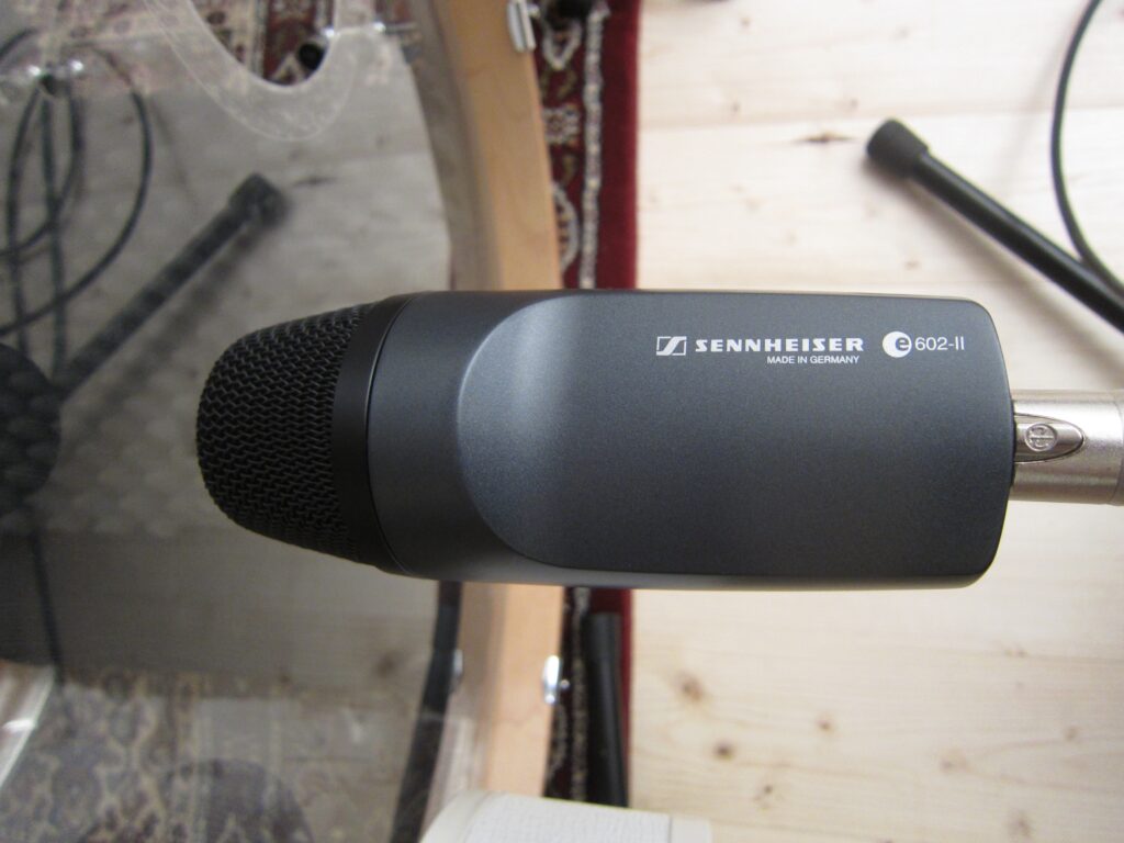 Das Sennheiser Evolution e 602-II im Praxiseinsatz vor der Bassdrum