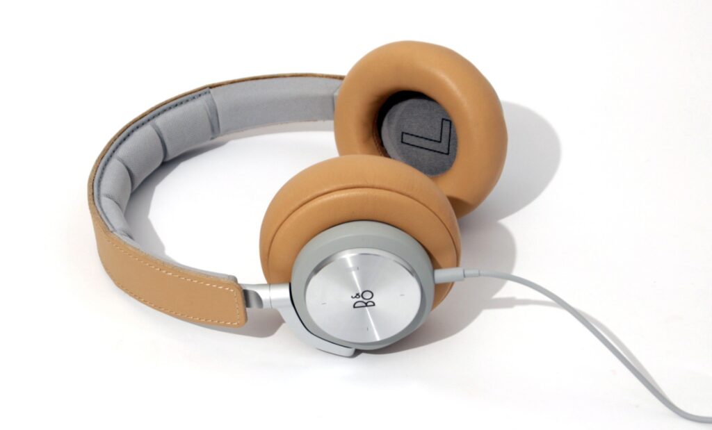 bang_olufsen_beoplay_h7_03