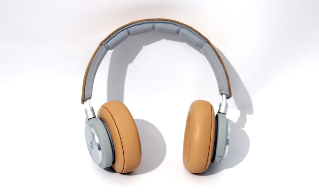 bang_olufsen_beoplay_h7_07