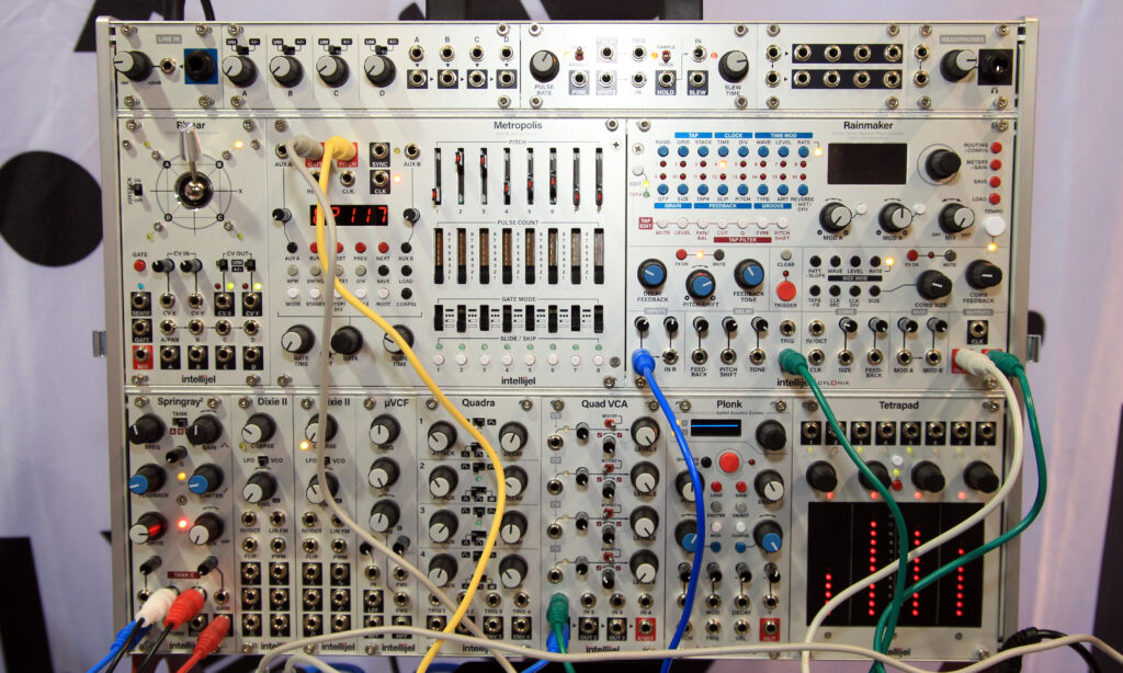 Bei Intellijel gab es gleich zehn neue Module, darunter Plonk, Tetrapad und fünf 1U-Module.