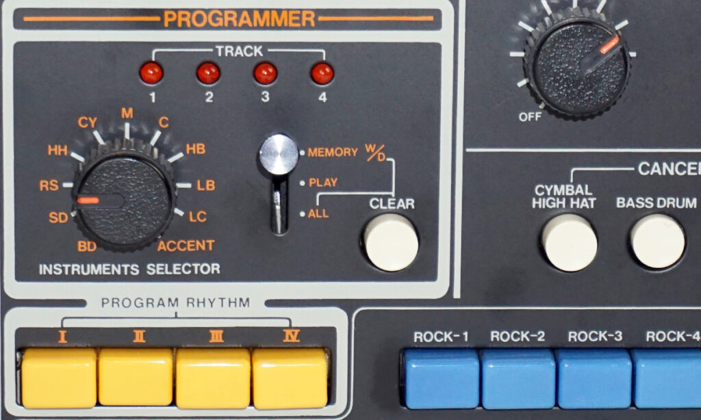 Roland CR-78: vierstimmig polyphon – inklusive Akzent.