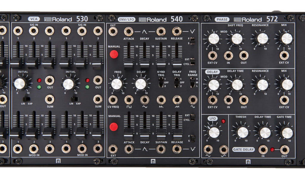 Das Modul 540 ist mit zwei Envelopes und einem LFO die Modulations-Zentrale.