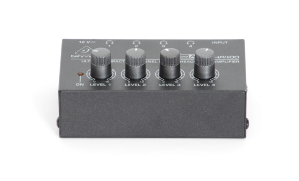 behringer_ha400_06