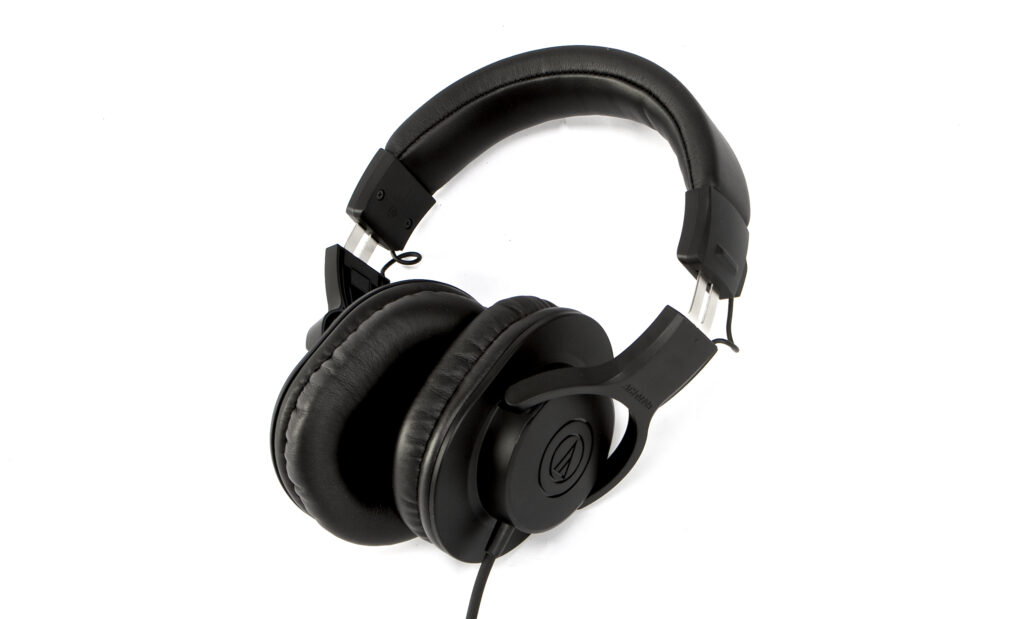 Audio_Technica_ATH_M20x_2