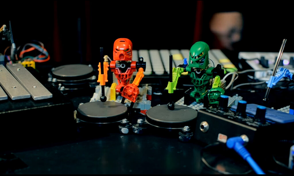 Lego Roboter Jammen. (Foto: Synthopia)