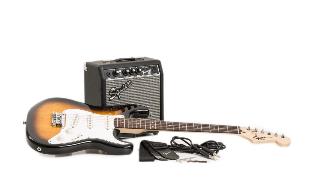 Das Squier Strat Pack SSS ist ein interessantes Set für Einsteiger im jugendlichen oder Kindesalter, Verarbeitung wie auch Bespielbarkeit der Gitarre sind gut.