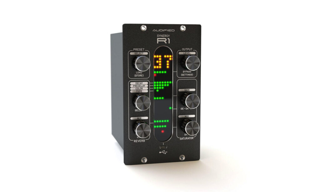 Audified Synergy R1 Hardware/Software-Kombination Synergy R1 im API-500-Format