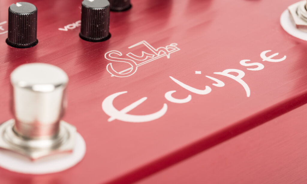 Der Suhr Eclipse Overdrive-Distortion generiert einen authentischen Amp-Zerrsound mit großer Dynamik.