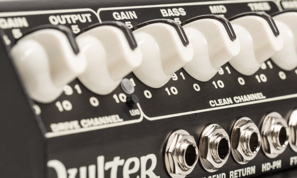 Der Quilter Overdrive 200 überrascht mit flexiblen Clean- und Crunchsounds und überzeugt klanglich auch ohne Röhren.